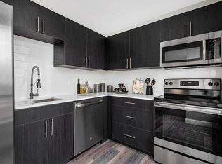 867 N Dearborn St, Chicago, IL 60610