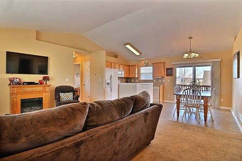 5th image of 217 Aspen Grove Way