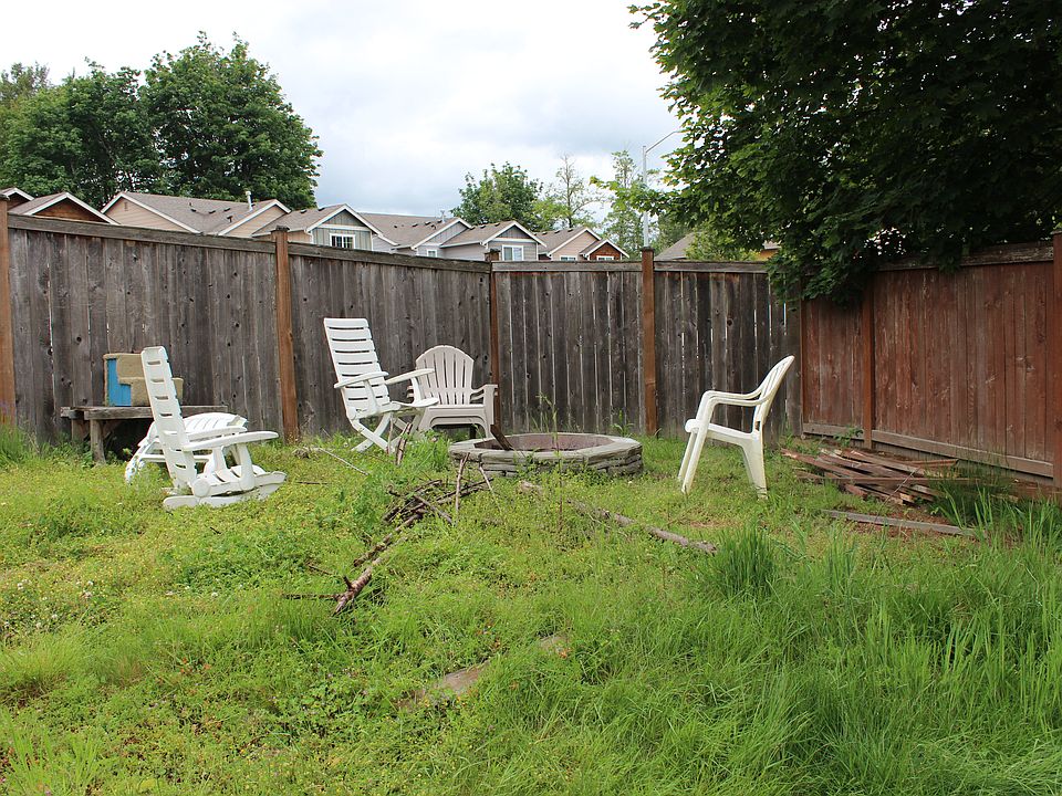 2nd image of 8329 15th Pl NE
