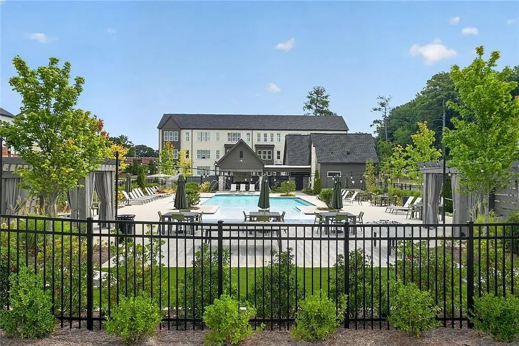 3 bed, 3.5 bath, 2137 sqft, $4,000 — Photo 4