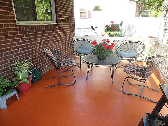4th image of 2923 Noyes Ave SE