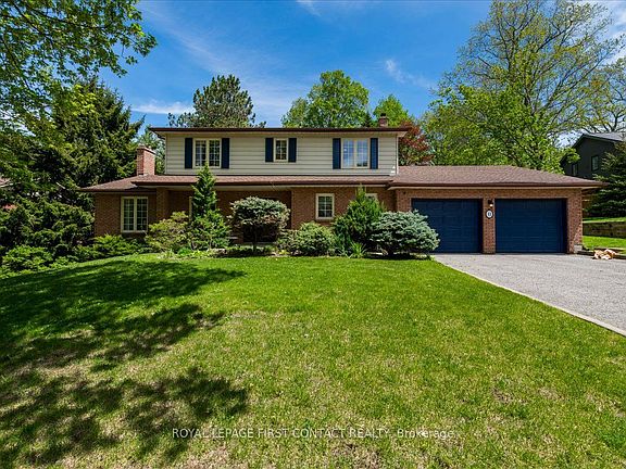 2nd image of 11 Forestwood Ln