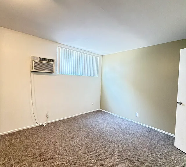 2332 N Ontario St #C — Photo 11