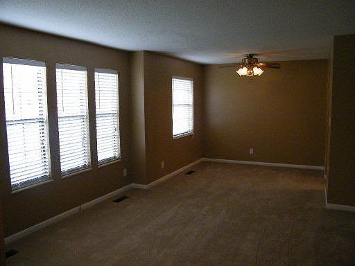 5th image of 4404 Ventura Dr