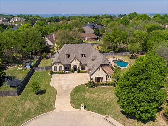 2nd image of 1603 Mariah Ct