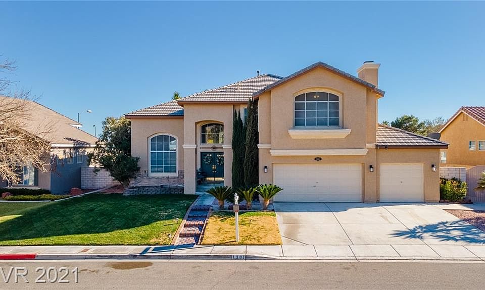 1st image of 1301 Crescent Moon Dr