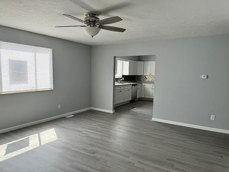 7023 Grand Central Ave — Photo 6