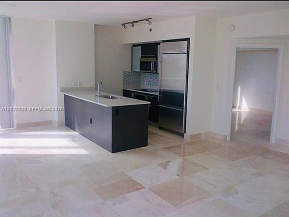 3rd image of 55 SE 6th St APT 1502