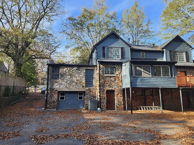 1114 Fayetteville Rd SE #ID1234834P — Photo 12