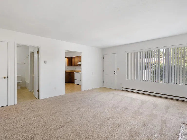 1299 N Tapadero Dr #C — Photo 5
