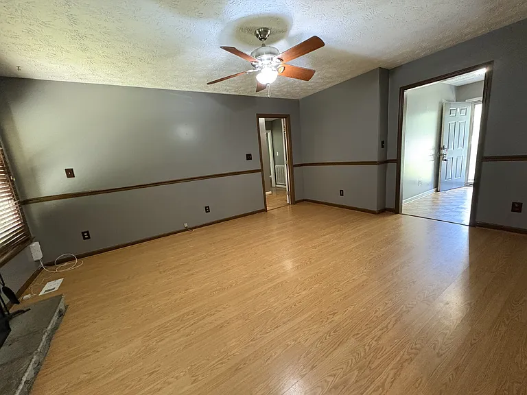 204 Cobblestone Ct — Photo 11