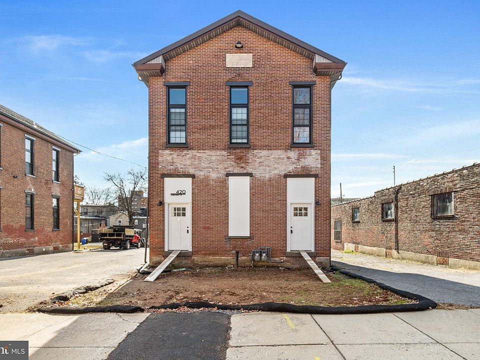 1st image of 424 Chestnut St #1