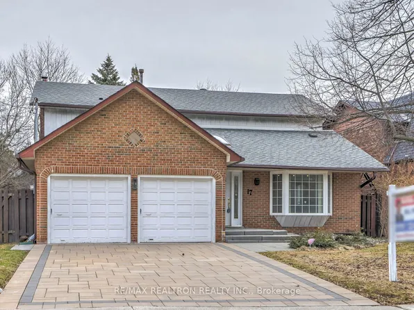 17 Lawnview Dr, Toronto, ON M2N 5J9