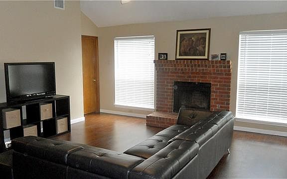 2nd image of 610 Hanover Dr