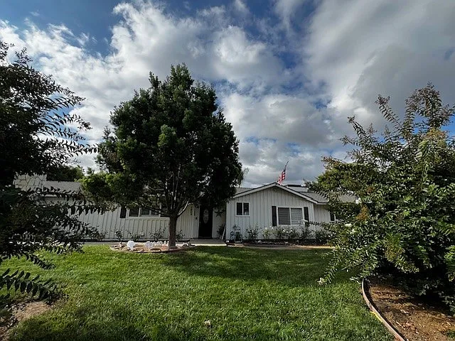 1052 Calle Jazmin — Photo 18