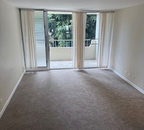 3rd image of 1722 Makiki St APT 204