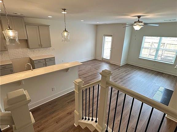 5th image of 5792 Calle Vista Dr