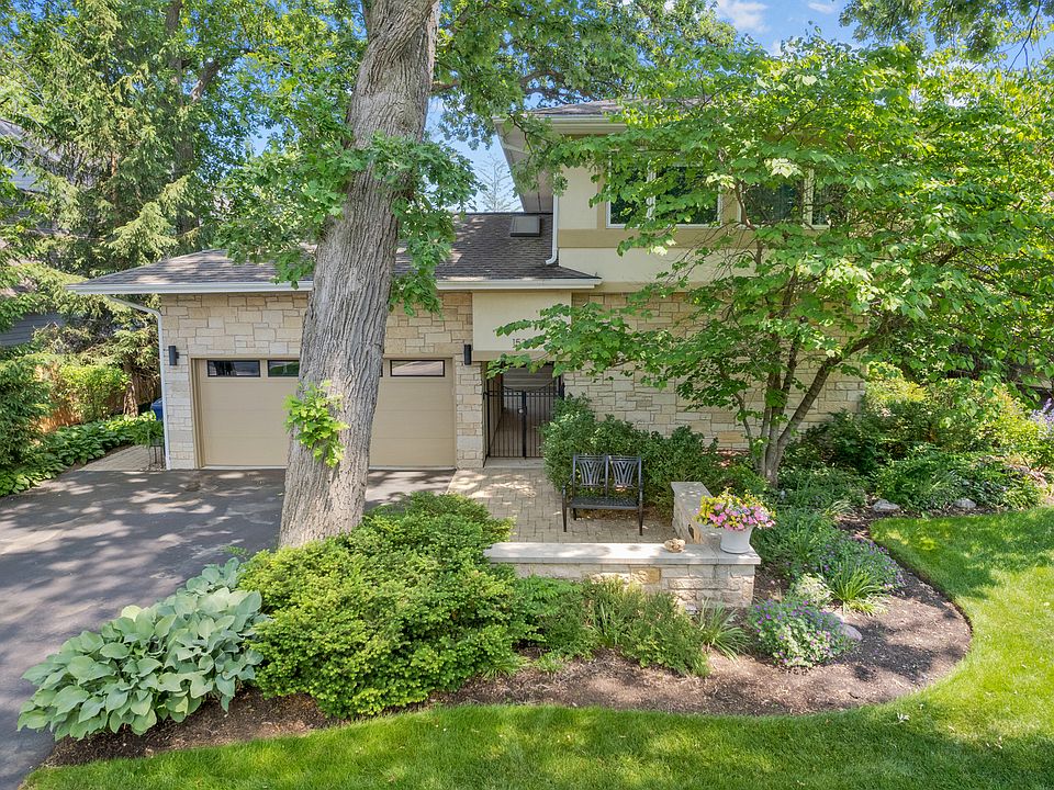 1st image of 1533 Hawthorne Pl
