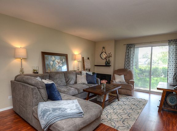 4th image of 420 Sandpiper Ct APT A