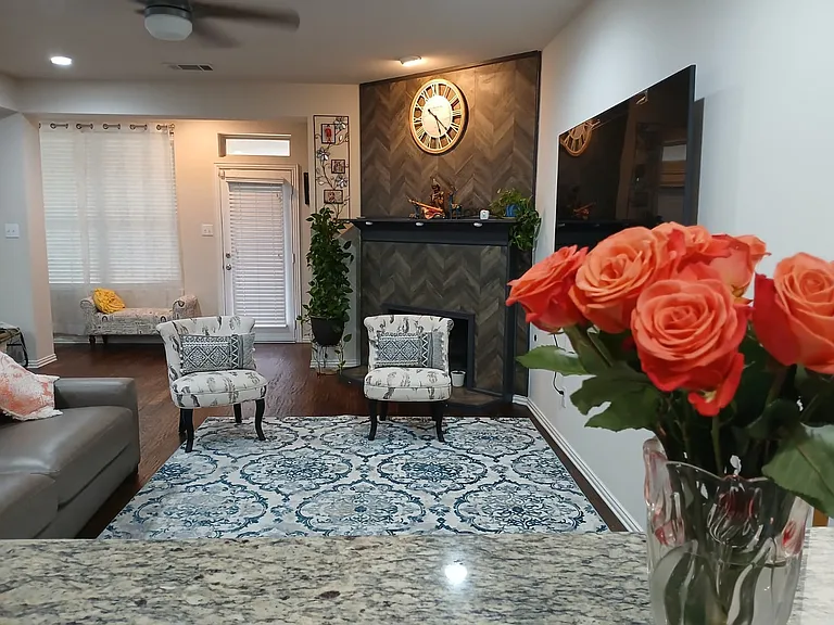 2642 Calmwood Dr — Photo 6