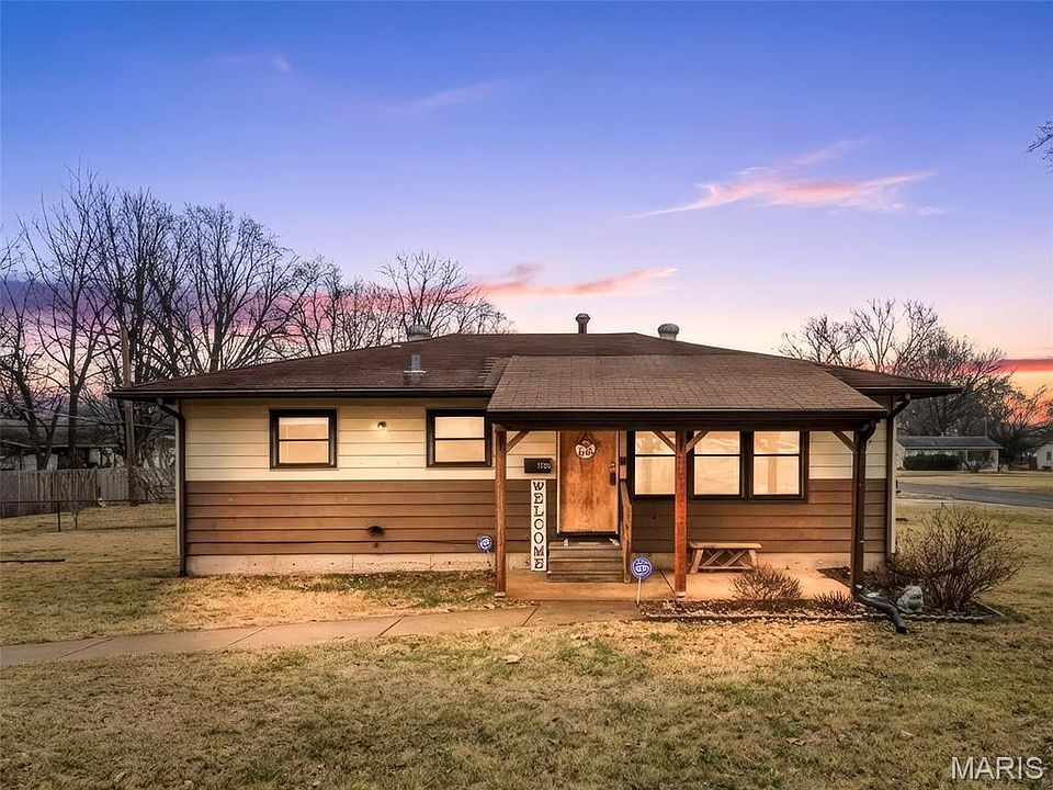 1st image of 1760 Fernbrook Ln