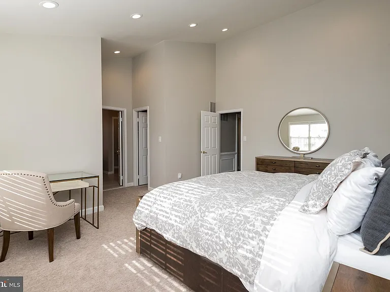 5920 Maplewood Park Pl — Photo 33