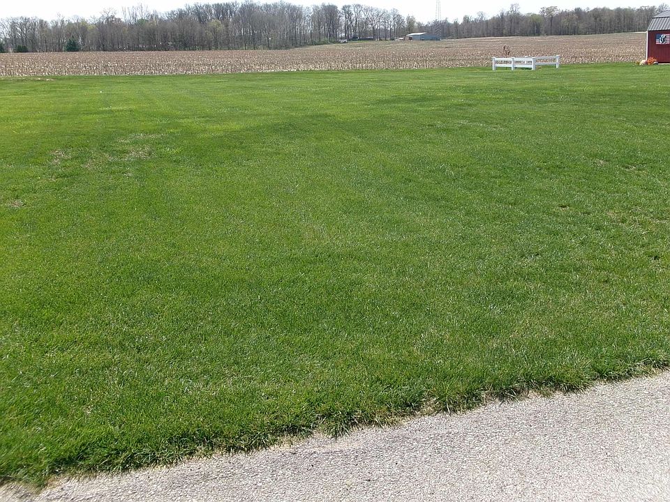 2nd image of 2145 W Maple Dr