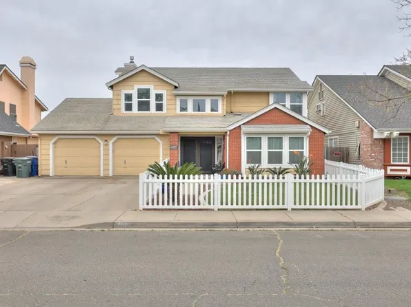 2820 Glasgow Dr, Ceres, CA 95307