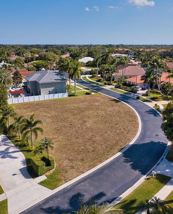 1st image of 12852 Cocoa Pine Dr