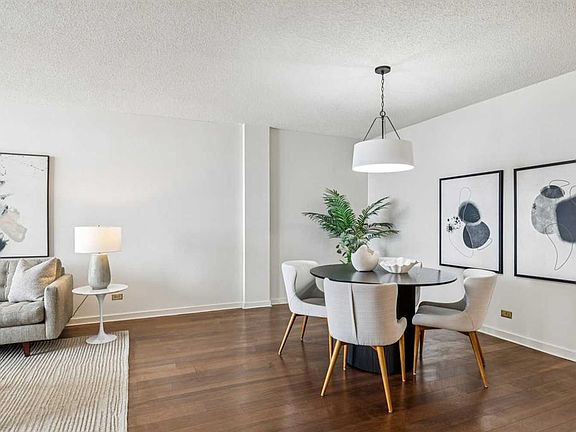 3rd image of 3316 S Rideau Pl SW #608