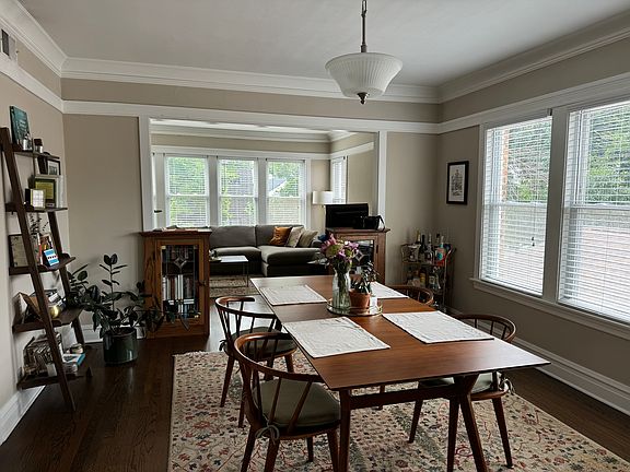 3rd image of 2342 W Dickens Ave APT 2