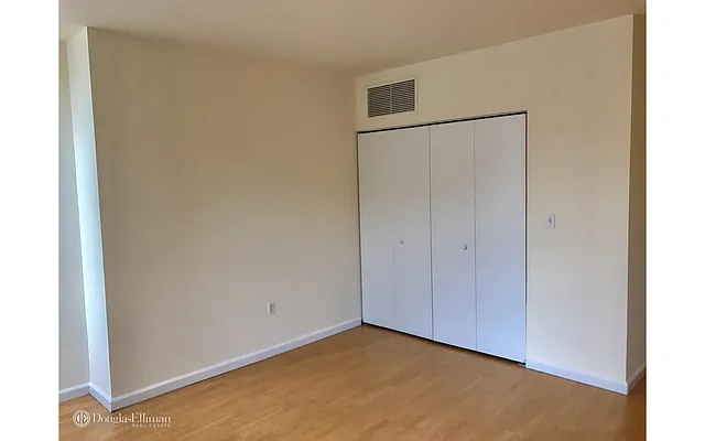 Rented by Douglas Elliman | media 21