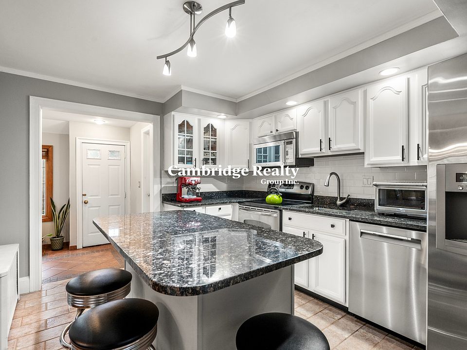 1st image of 15 Loveland Rd #T