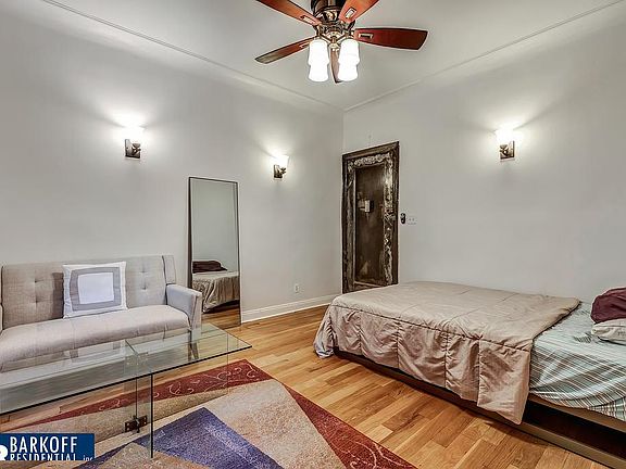 3rd image of 105 E 15th St APT 48