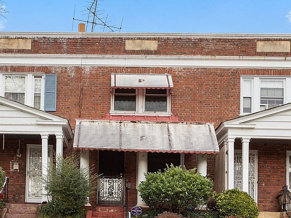 3rd image of 1220 Wallace St