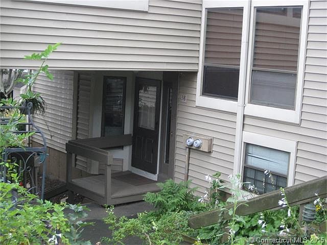 1st image of 38 Stevens Pl