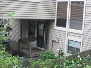 38 Stevens Pl, Rocky Hill, CT 06067