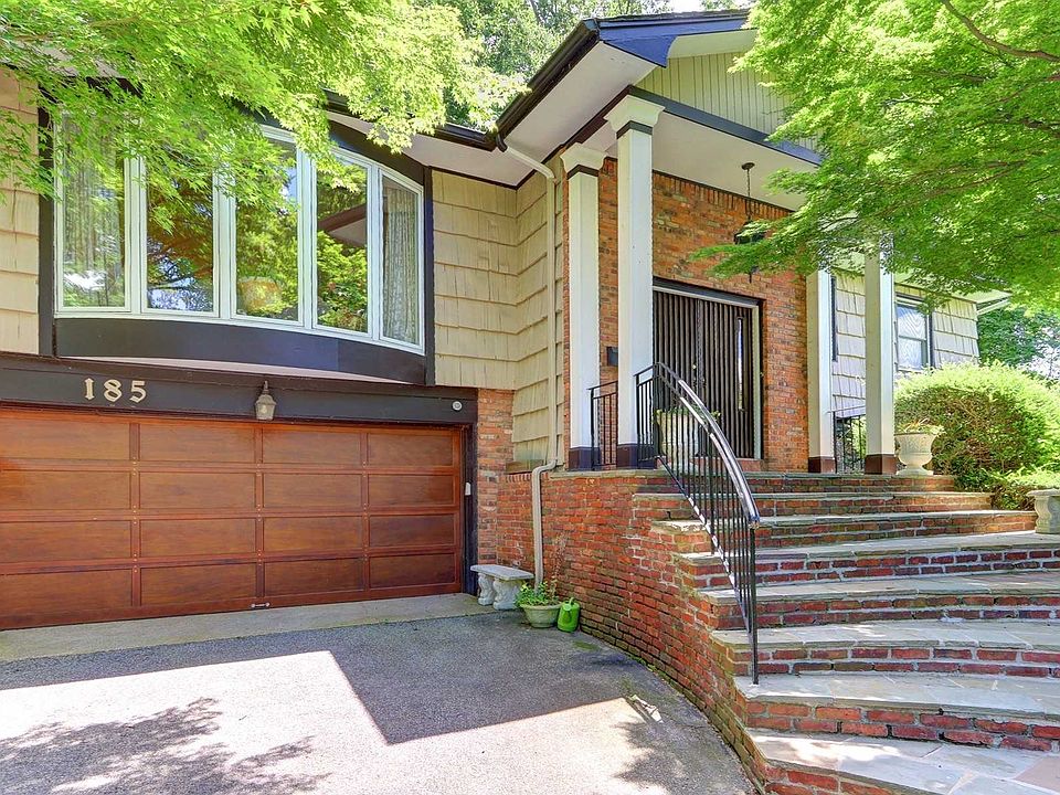 1st image of 185 Mimosa Dr
