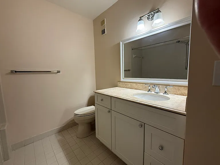 717 Windermere Way — Photo 10