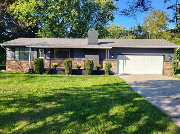 7070 Hickory St, Flushing, MI 48433
