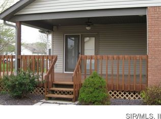 128 Jardin Ct, Belleville, IL