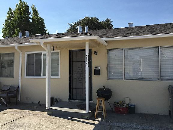 3rd image of 20837 Garden Ave