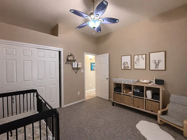10745 E 38th Ln — Photo 2