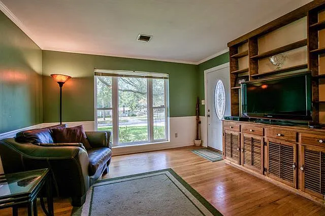 3 bed, 1480 sqft, $2,000 — Photo 4