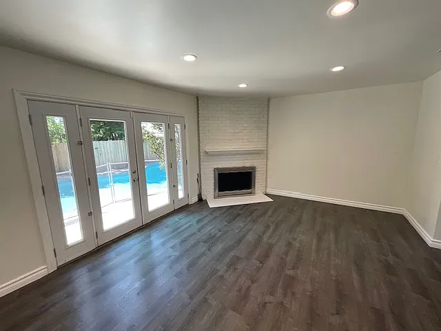 15022 Haynes St — Photo 8