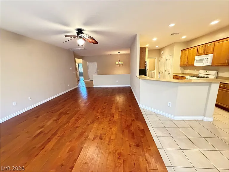 2356 Apparition St — Photo 5