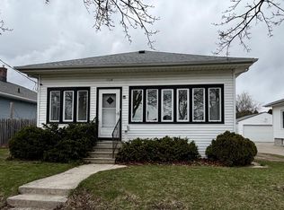 1520 Columbus STREET, Manitowoc, WI 54220