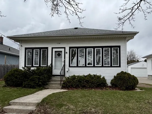 1520 Columbus STREET, Manitowoc, WI 54220