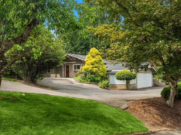 8545 142nd Ave NE, Redmond, WA 98052