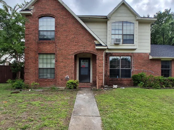 2215 Stillwater Dr, Mesquite, TX 75181